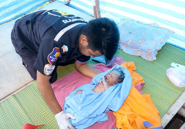 A pregnant construction worker’s baby was so eager to join the world her mother didn’t make it to the hospital in Sattahip.