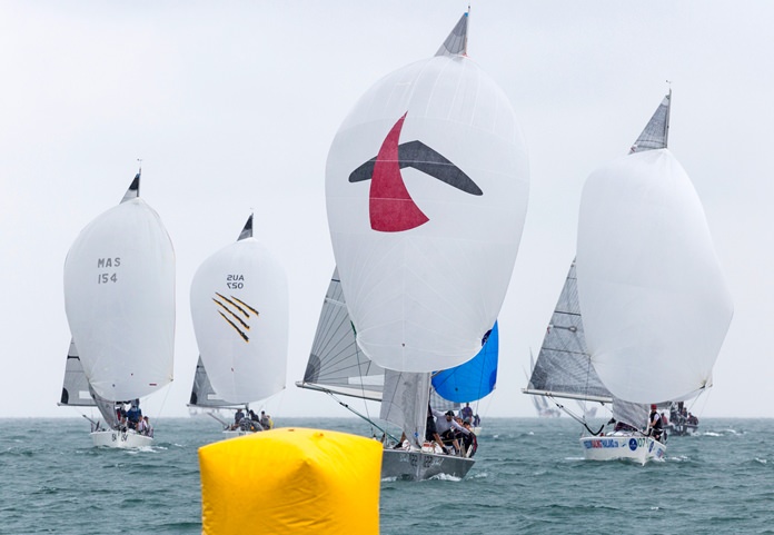 The Platu fleet race for honours in the Coronation Cup.