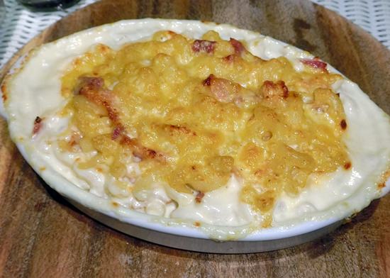 A very filling macaroni cheese.