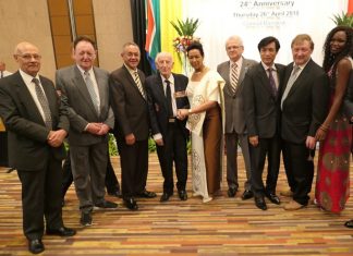 (l-r)Tony Portman, Allan Riddell, HE ambassador Geoff Doidge, Archie Dunlop, Madame Carol Doidge, Andrew Wood, Pichai Visutriratana, Irish ambassador H.E. Brendan Rodgers and his lovely wife Kevin Doris Ejon.