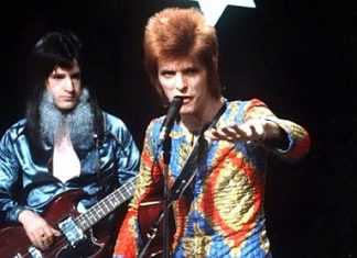 David Bowie as Ziggy Stardust (right) and Trevor Bolder.