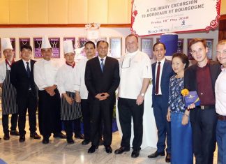 Executive Chef Peter Held (5th right) and his outstanding team are recognized by the management of the Royal Cliff Hotels Group led by MD Panga Vathanakul, GM Prem Calais, RM Jan Lorenzen together with Sommelier Guillame Celante and Vanichwathana’s Director of Business Development Zoltan Zakor (right).