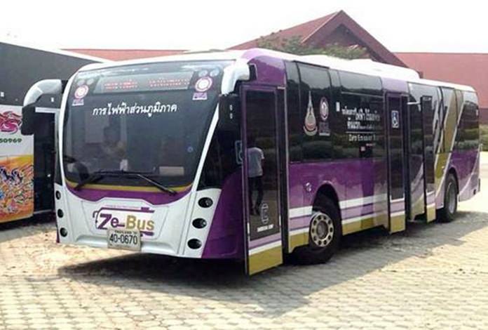 Thammasat University researchers tested electric trolley buses in Pattaya as part of the city’s flirtation with a new mass-transit system. Funded by the National Science and Technology Development Agency, the test was designed to collect capacity, route planning and economic benefit data.