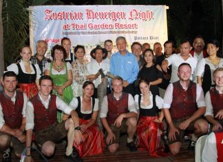 VIP guests join the Austrian troupe on stage at the end of a most entertaining Tirolian evening.