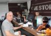 Belgian tourist Jean Mubert files a robbery report with deputy inspector, Pol. Capt. Thanin Kanpai at Pattaya police station against Waqar Ahmad (inset).