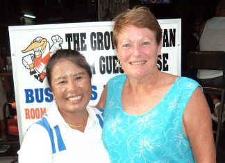 Wan Makmul (left) with Lorraine Percy.