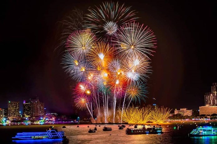 This photo won Tithipong Sukpaiboonwat first place in the Pattaya International Fireworks Festival contest.