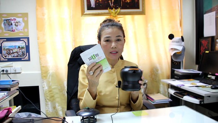 Disease control chief Kanrapa Mukdasanit said that schools, temples and community offices would begin testing the award-winning LeO-Trap mosquito-trap to try and bring the city’s stubborn dengue fever-infection rate down.