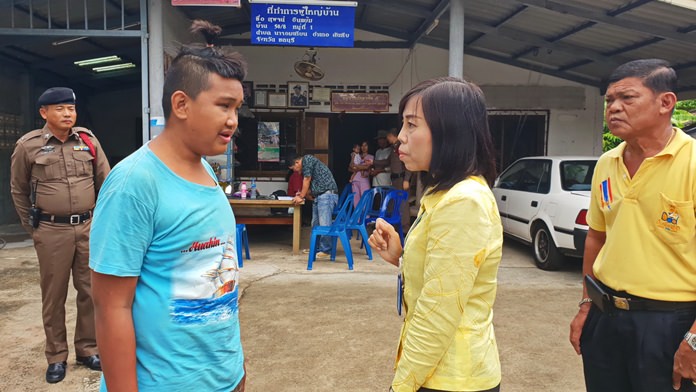 Najomtien residents came to the aid of this blind teenager struggling to survive on his own.