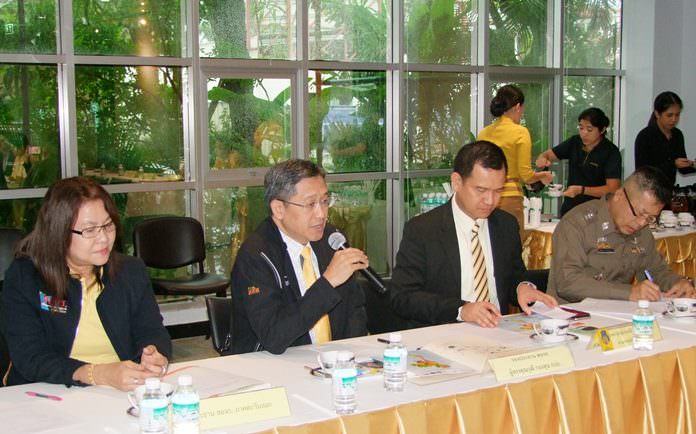 Chonburi police and administrators have begun monthly meetings to try and reduce the province’s high rate of traffic accidents.