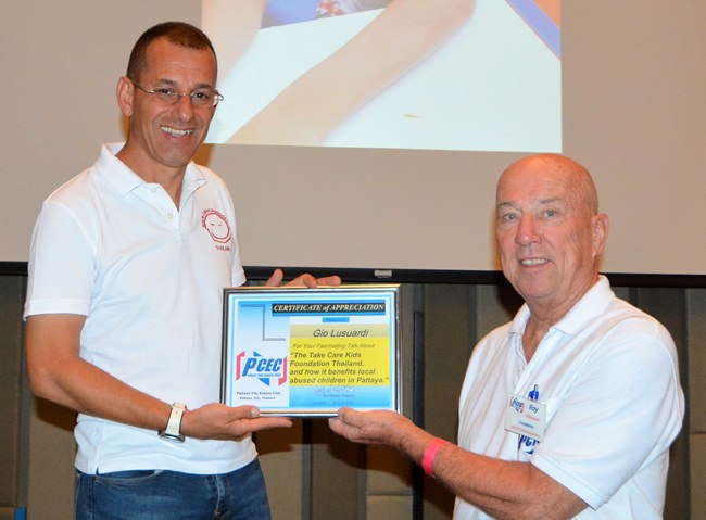 MC Roy Albiston presents the PCEC’s Certificate of Appreciation to Gio Luicardi for his informative and interesting talk.