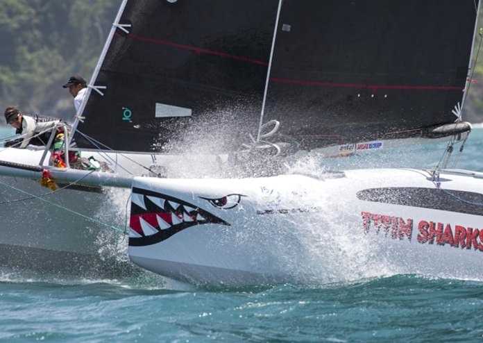 The team on Twin Sharks were dominant once more in the Firefly 850 class.