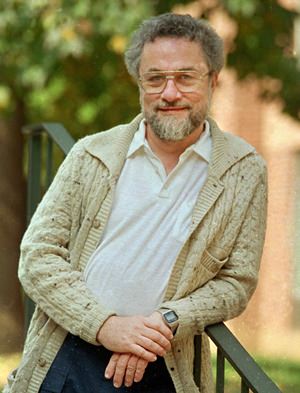 Adrian Cronauer is shown in this October 1987 file photo. (AP Photo/Charles Krupa)