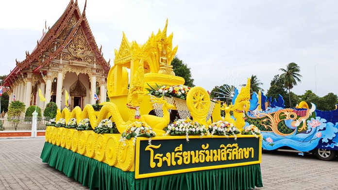 Talented people in Sattahip create decorative Lent candles for their parade.