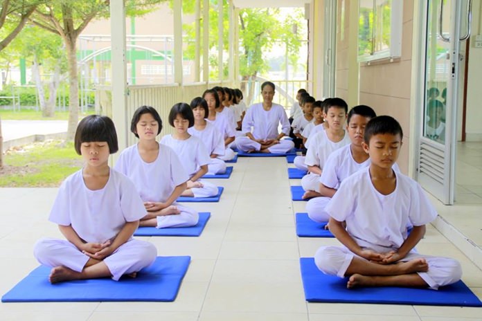 Radchada Chomjinda, Director of the Child Protection and Development Center (CPDC), Huay Yai, assigned staff to lead children under the Foundation’s care to meditate for peaceful minds to dedicate to HM King Rama X on his 66th birthday and to pray for Lao citizens caught up in the broken dam disaster.