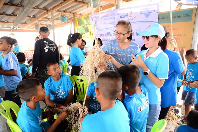 Fifty at-risk children created homes for fish to honor HM the Queen for her birthday.