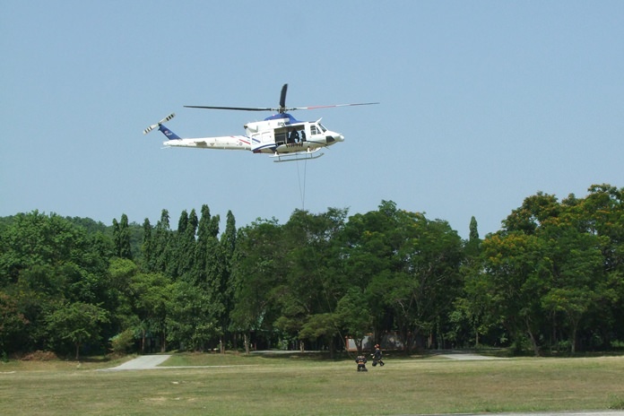 Chonburi agencies and the army joined forces to practice emergency response to a plane crash in the ocean.