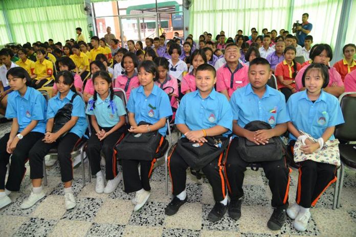 Pattaya students learned about leadership and self-improvement at the city’s National Youth Day commemoration.