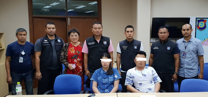 Pattaya Tourist Police arrested an illegal Chinese tour guide and his employer for allegedly extorting customers.
