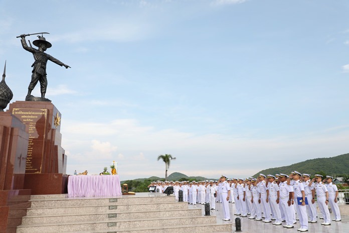 Adm. Noppadol Supakorn, commander of the Royal Thai Fleet, officially kicked off the 250th anniversary commemoration of King Taksin the Great’s amphibious assault on the Burmese in Ayutthaya.