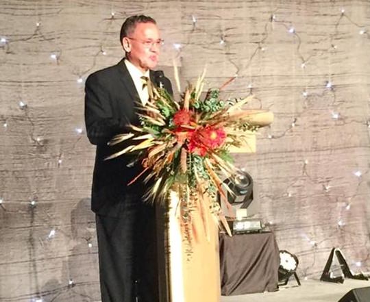 H.E. Geoff Doidge welcomes guests to the ‘We are Golden’ Ball.