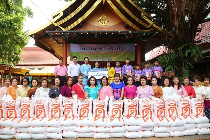 The Pattaya Women’s Development Group donated 1,500 bags of rice to people in need.