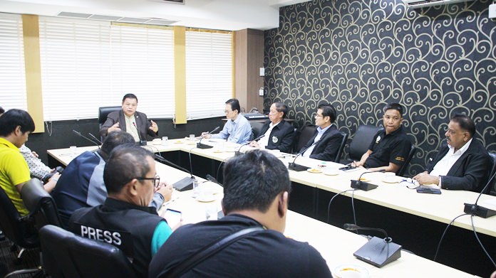 EEC Advisor & EEC HDC Chairman Apichart Thongyou (center, left) meets the press at Pattaya city Hall.