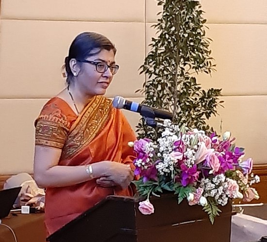 H.E. Mrs. Suchitra Durai addresses the Indian community during ‘high tea’ held at the Centara Grand Mirage Resort Pattaya.