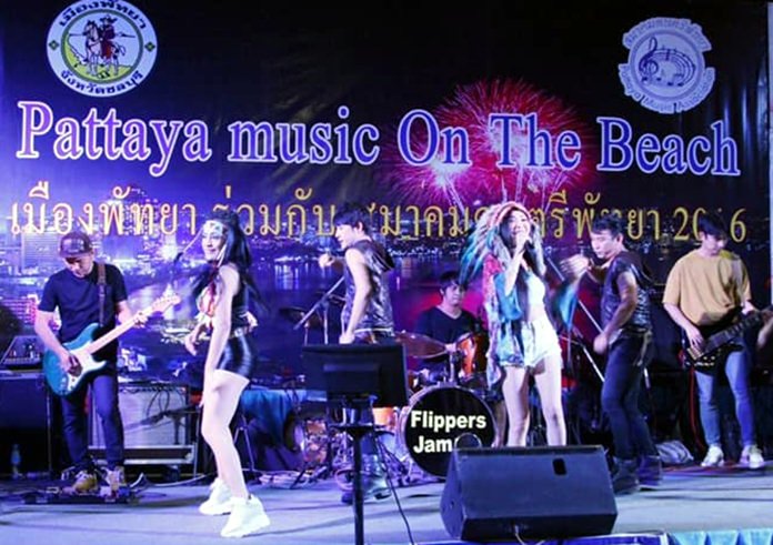 Pattaya Music on the Beach festival proved a popular hit with tourists and locals.