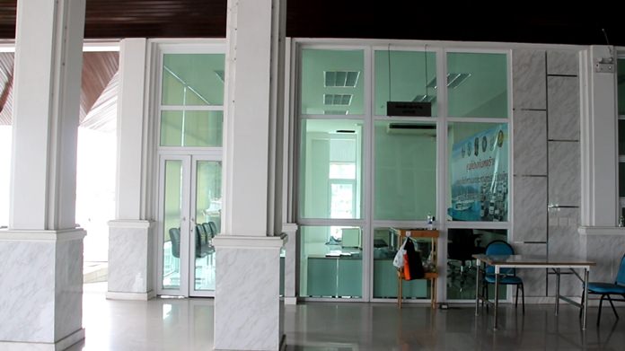 The two-wing Bali Hai Service Center complex – with offices and a conference center on the left and ticket office, storage room, more offices and public restrooms on the right – sits empty, still in new condition.