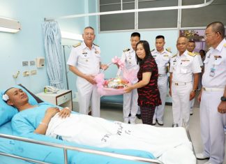 RTF commander visits injured sailor