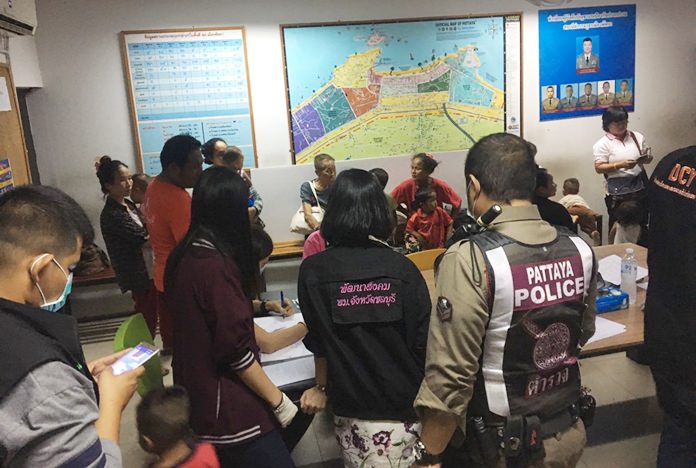 Pattaya police rounded up six beggars with eight young children after a video shined unfavorable light on the city’s problem with panhandling gangs.