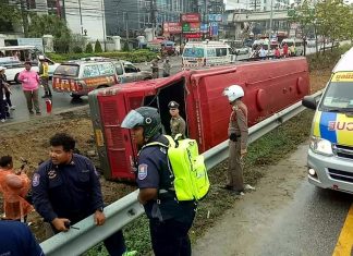 7 Chinese hurt in Jomtien tour bus crash