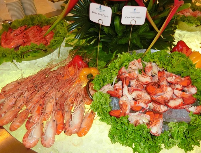 Boiled River Prawns and Canadian Lobster amongst the vast selection of seafood choices.