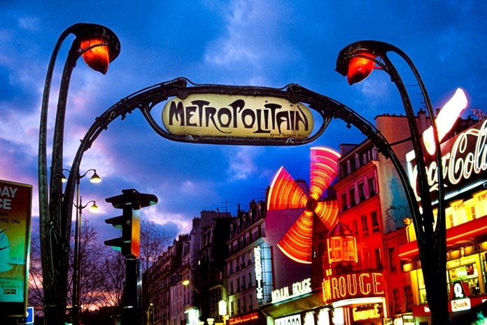 For this photograph that Glen Allison showed during his presentation, he mentioned that he made several visits taking photos and then making a composite for this popular image of the entry to the famous Moulin Rouge in Paris.