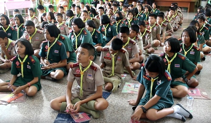 Students at Wat Nongketnoi School were taught the risks of dengue fever and the best ways to avoid infection.