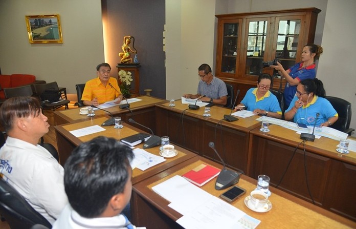 Ronakit Ekasingh, Pattaya Deputy Mayor chaired the meeting in preparation for the 7th charity “LOMA RUN for Charity on the Beach 2019”
