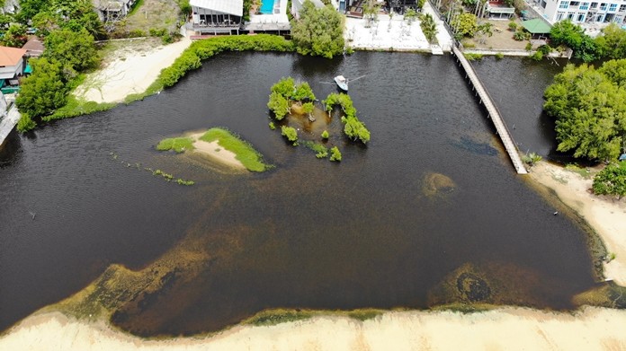 Officials expect that a large pool of fetid water that has formed on a Najomtien beach could take up to a month to dissipate completely.