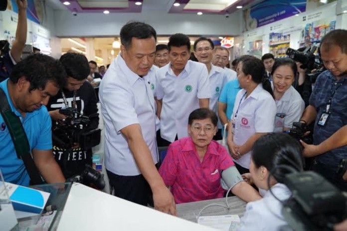 After seeing a doctor, patients can now choose to collect their prescription medicine from pharmacies, instead of waiting in long hospital queues.