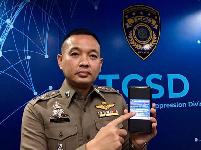 TCSD Deputy Commander Pol. Col. Siriwat Deepor said a regulation requiring coffee shop owners to store the data of customers using their Wi-Fi connections is in line with the law and does not violate users’ privacy.
