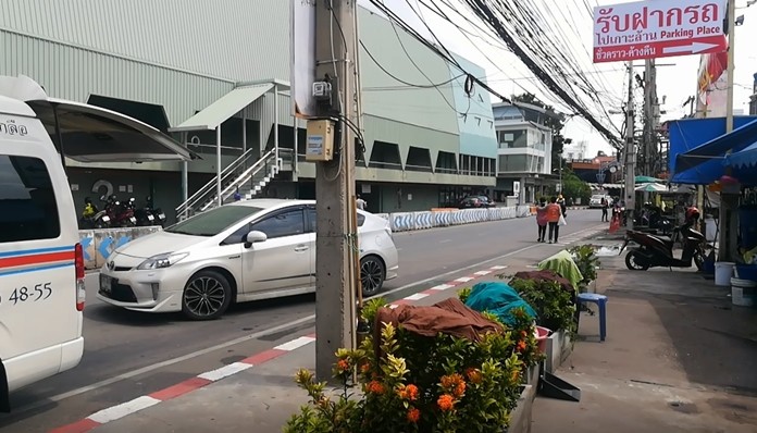 City workers have put up no parking signs and painted red and white no parking stripes at Bali Hai Pier, but a check on Oct. 28 showed that it hasn’t quite caught on yet.