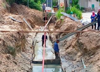 Construction of the flood mitigation system on Sukhumvit Soi 45 is due to end by the end of December.