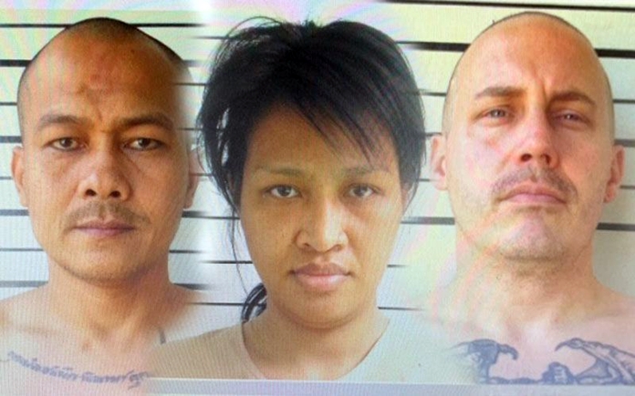 Noi Nilthes, Sirinapa Wisetrit and American Bart Allen Helmus remain at large after they allegedly shot and stabbed a guard at the Pattaya Provincial Court.