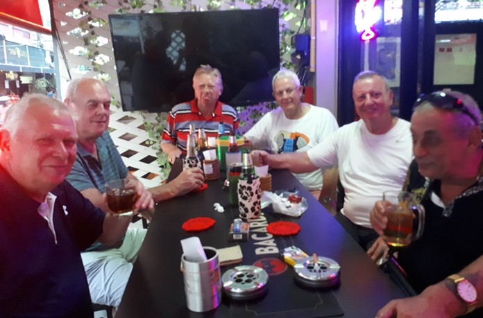 The field that were left in the bar!