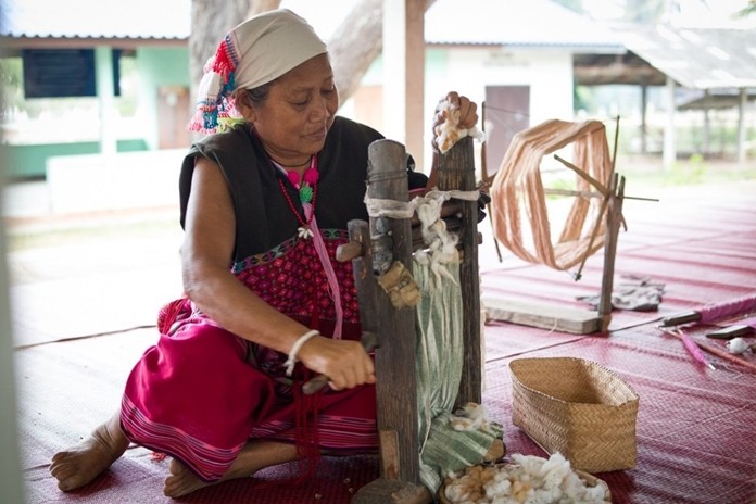 Ban Phra Bat Huai Tom Handicraft and Cultural Centre, Lamphun