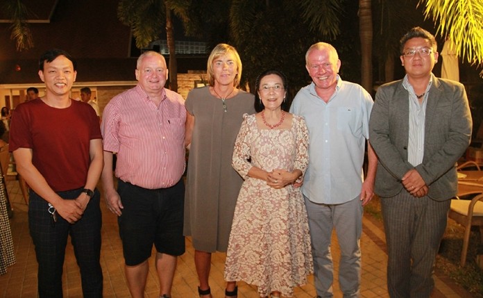 (From left) Pirun Noyimjai, Marc Pulles, Renee de Vaans, Radchada Chomjinda, Jan de Vaans and Siromet Akjrapongpanich.