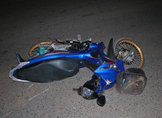 Speeding biker kills self, hurts girlfriend