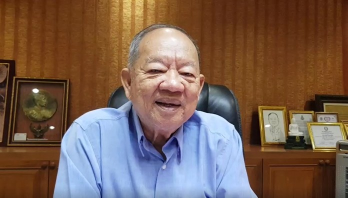 Nongprue Mayor Mai Chaiyanit is reaching out to private landowners to use their water economically.