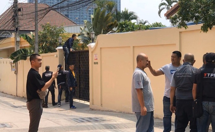 Police search Pattaya rental homes for evidence tied to the murder of a Chinese man whose body was bound, stuffed in a suitcase and dumped in a northern Thailand river.