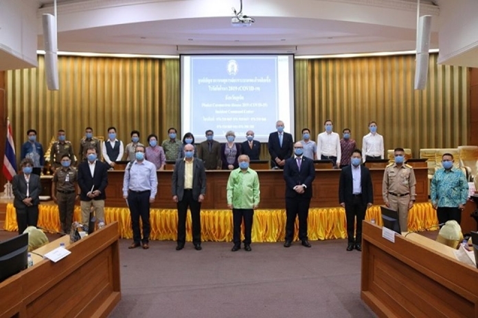 Consuls and honorary consuls from many countries praise Phuket’s organizations for their hard work for their prompt assistance to the foreign tourists and sincerely thanked the local residents for their cooperation.